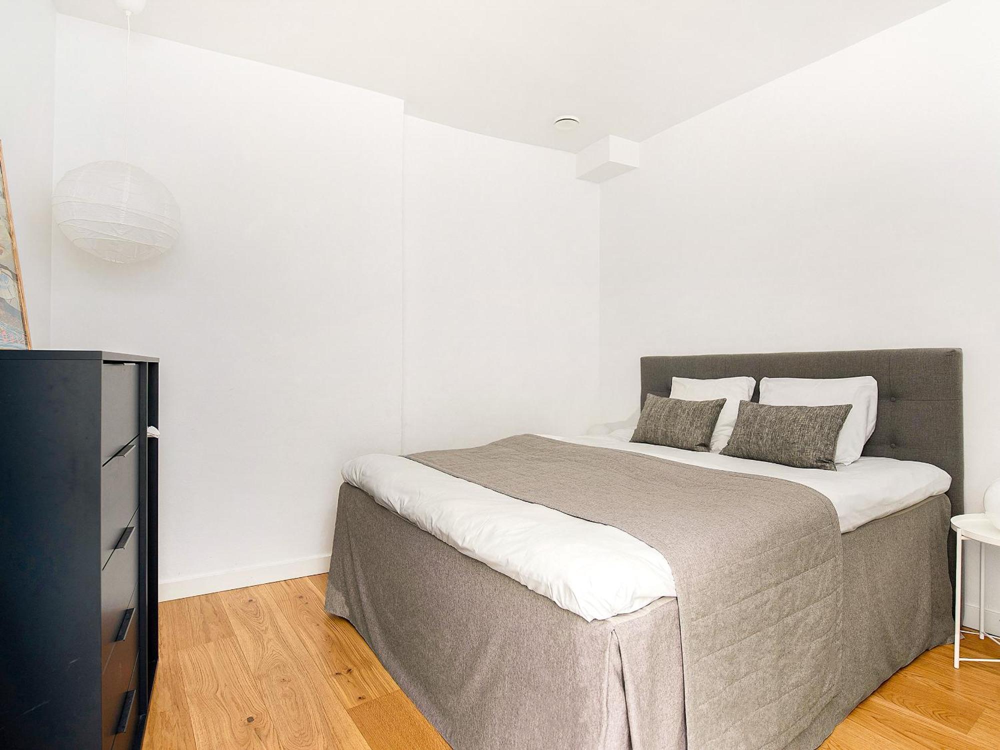 Sanders Leaves - Charming Three-bedroom In Downtown