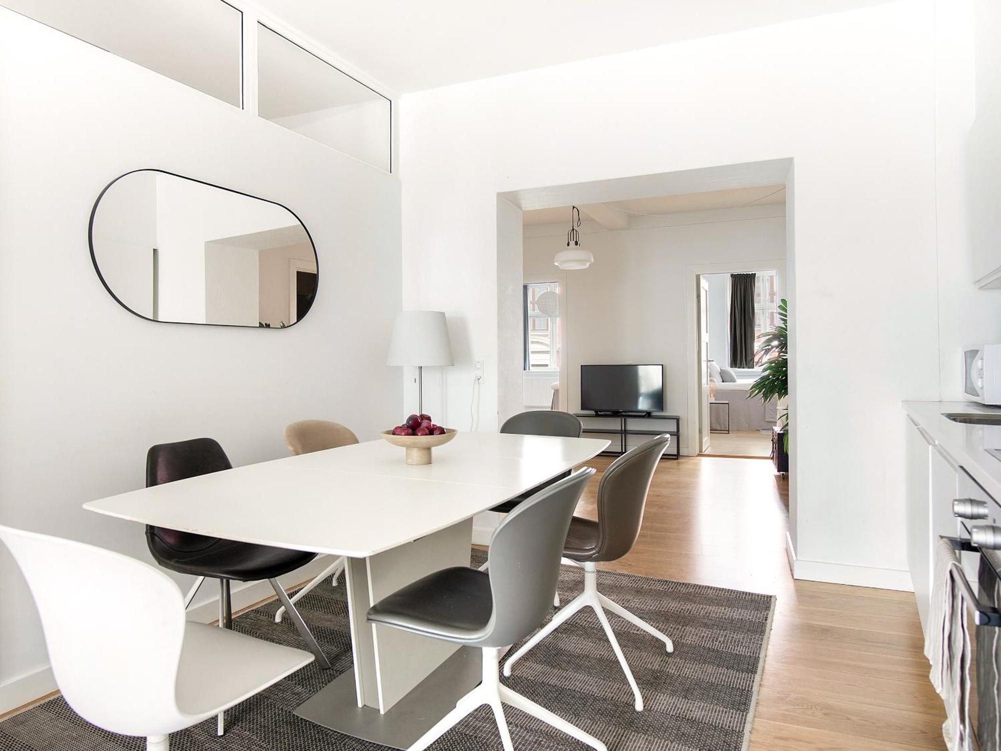 Sanders Leaves - Charming Three-bedroom In Downtown Appartamento Copenaghen