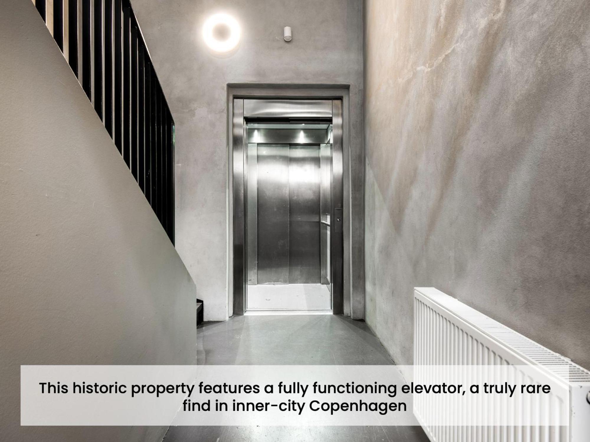 Apartment Sanders Leaves - Charming Three-bedroom In Downtown