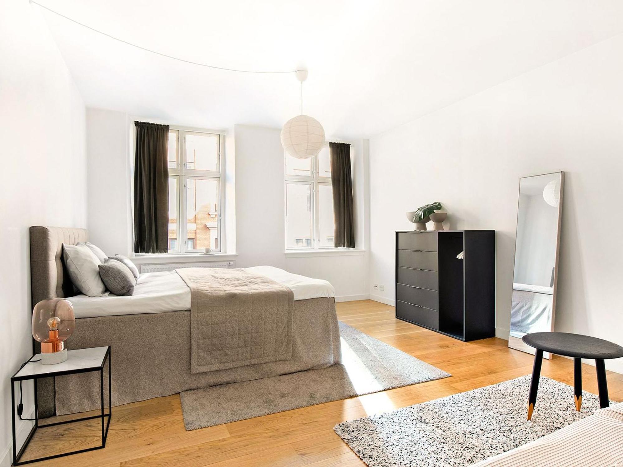 Sanders Leaves - Charming Three-bedroom In Downtown Kopenhagen